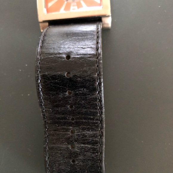 Unique Kenneth Cole watch - Picture 7 of 8